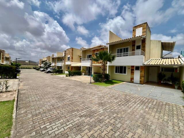 #6 - Casa em condomínio para Venda em Fortaleza - CE