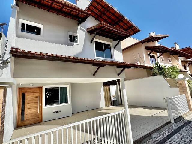 #23 - Casa em condomínio para Venda em Fortaleza - CE